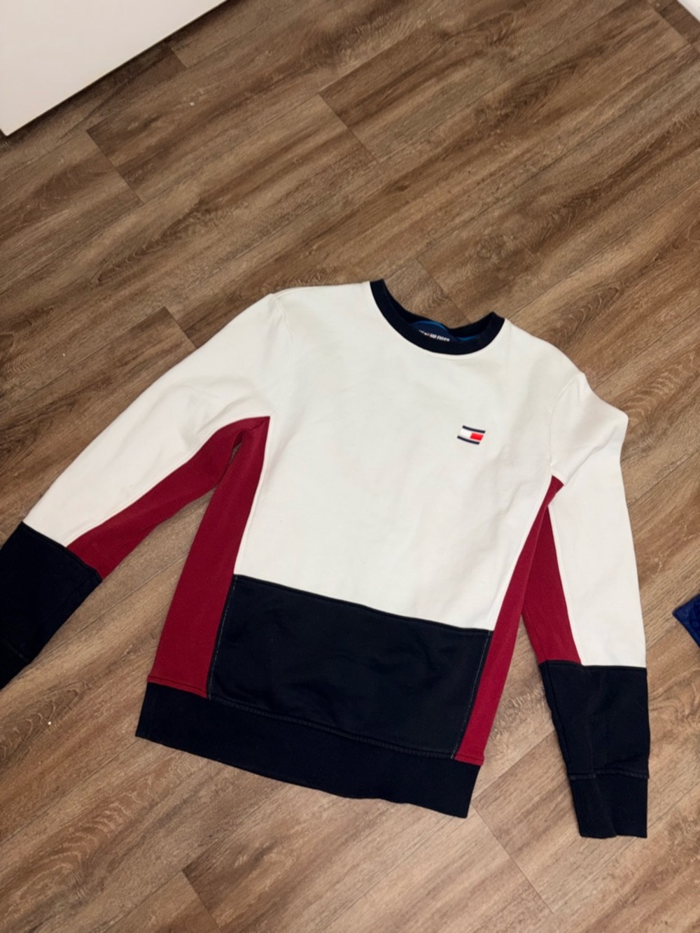 Tommy Hilfiger Men's White, Red & Navy Colorblock Crewneck Sweater